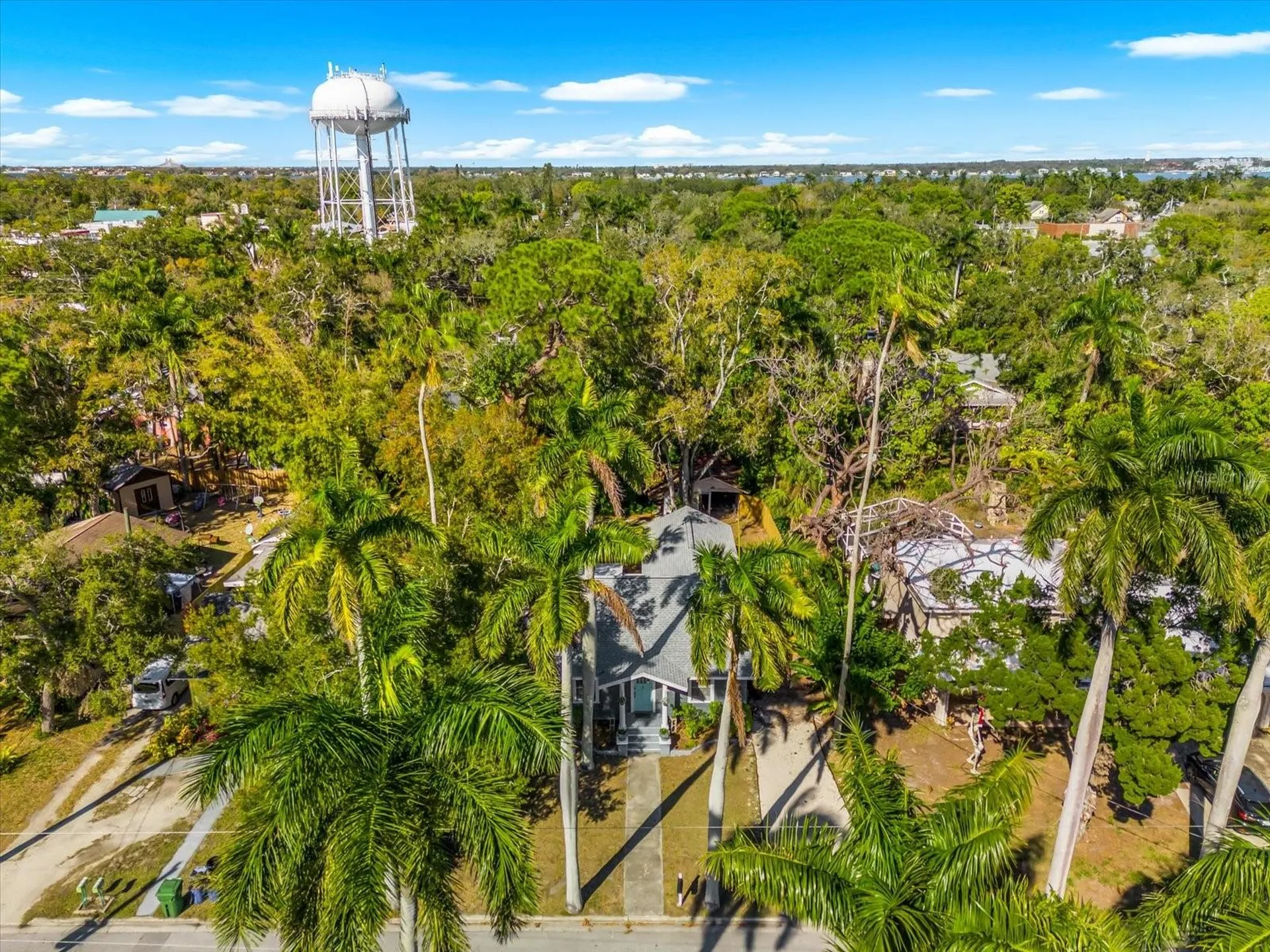 2726 8th Avenue W Bradenton FL 34205