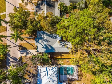 2726 8th Avenue W Bradenton FL 34205