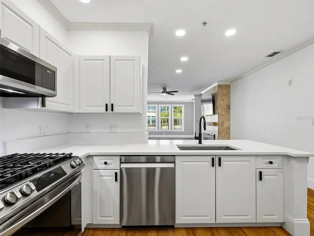 2732 Via Murano Clearwater FL 33764