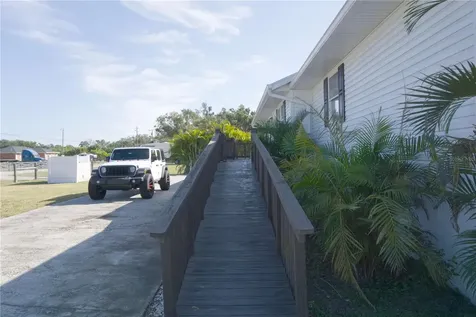 1007 77th Street E Palmetto FL 34221