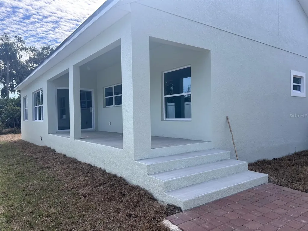 509 N Duss Street New Smyrna Beach FL 32168