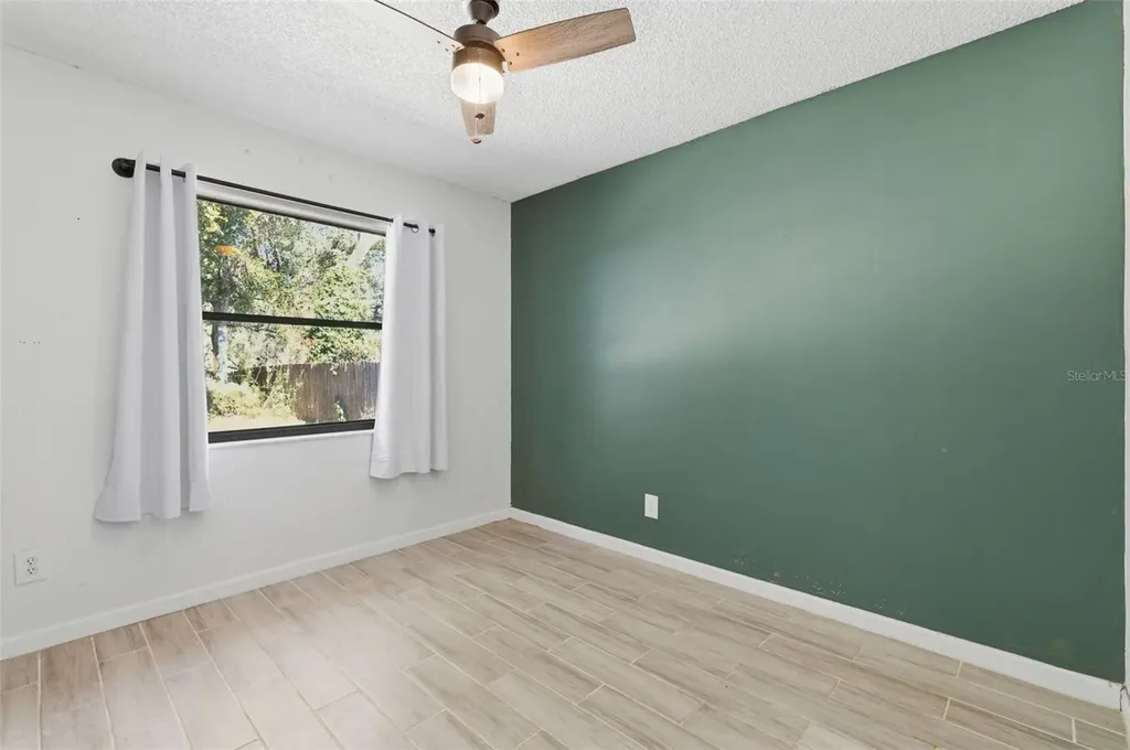 821 Pine Street Tarpon Springs FL 34689