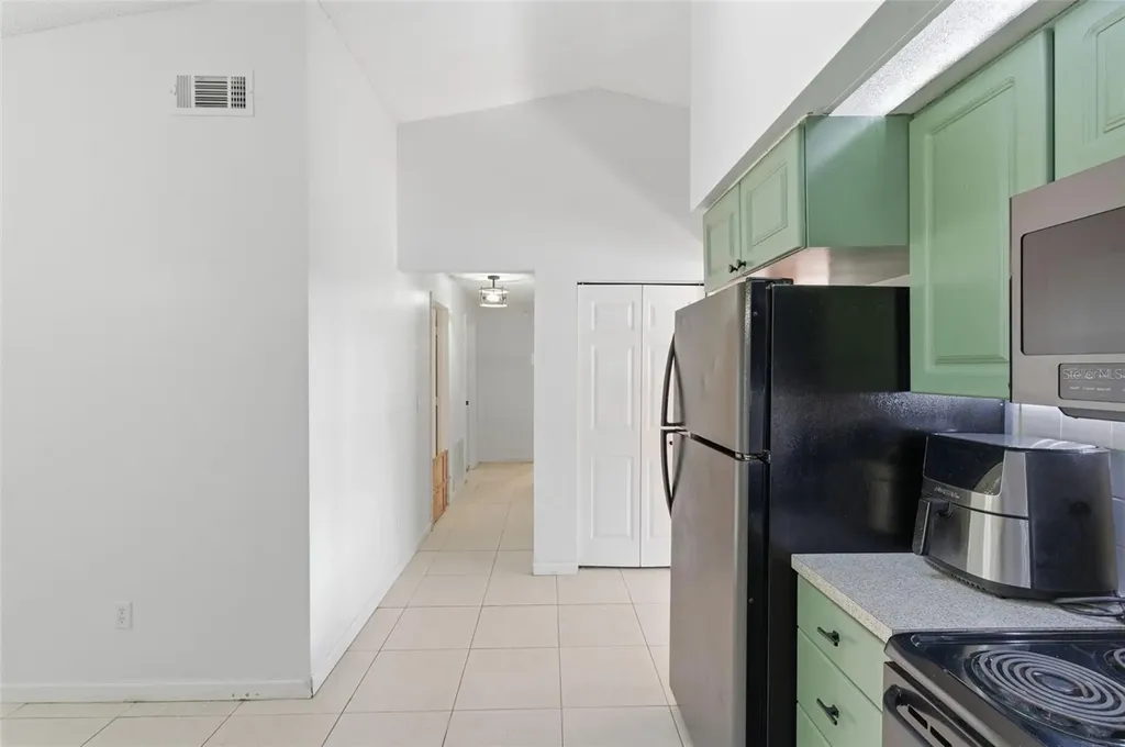 821 Pine Street Tarpon Springs FL 34689