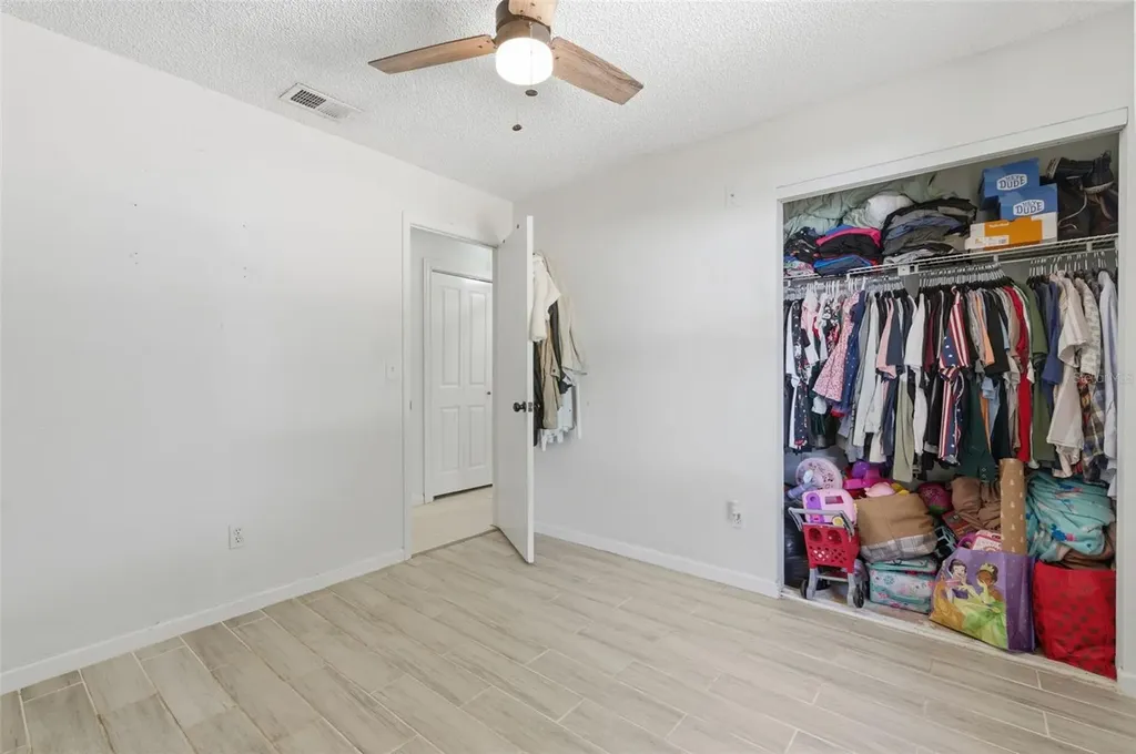 821 Pine Street Tarpon Springs FL 34689