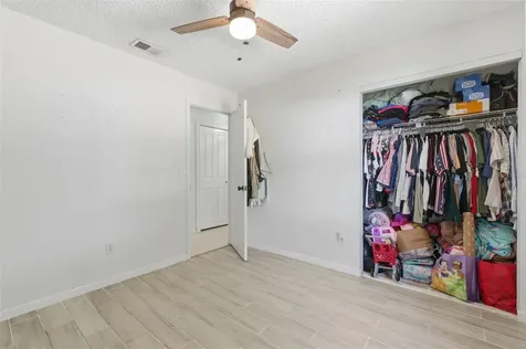 821 Pine Street Tarpon Springs FL 34689