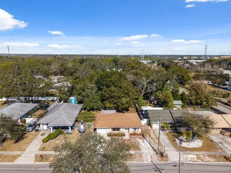 821 Pine Street Tarpon Springs FL 34689