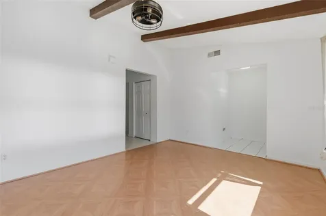 821 Pine Street Tarpon Springs FL 34689