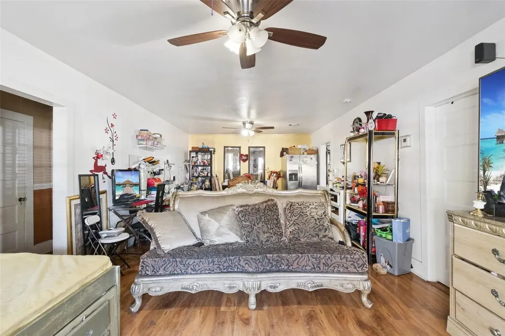 310 E Magnolia Street Kissimmee FL 34744