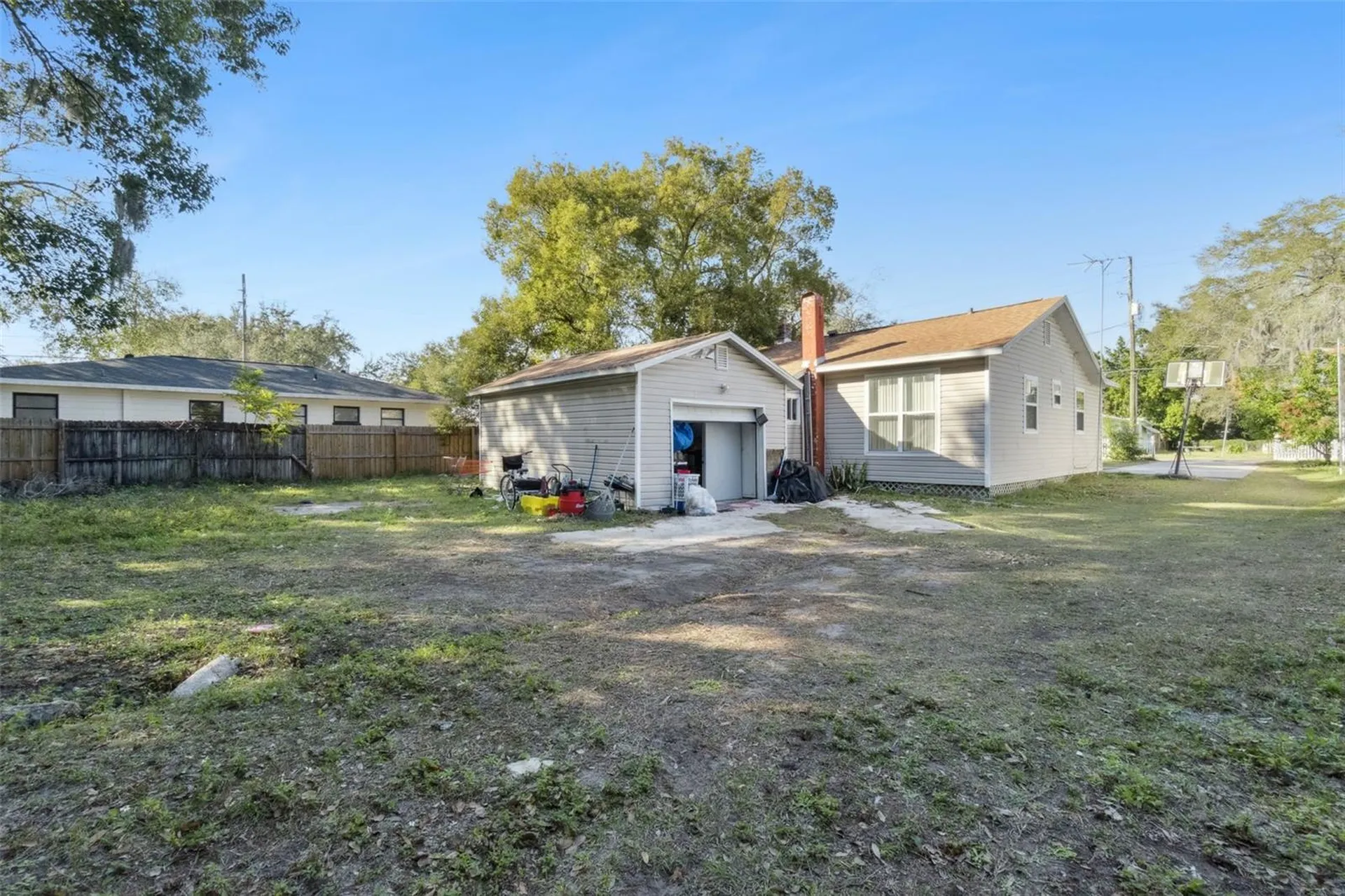 310 E Magnolia Street Kissimmee FL 34744