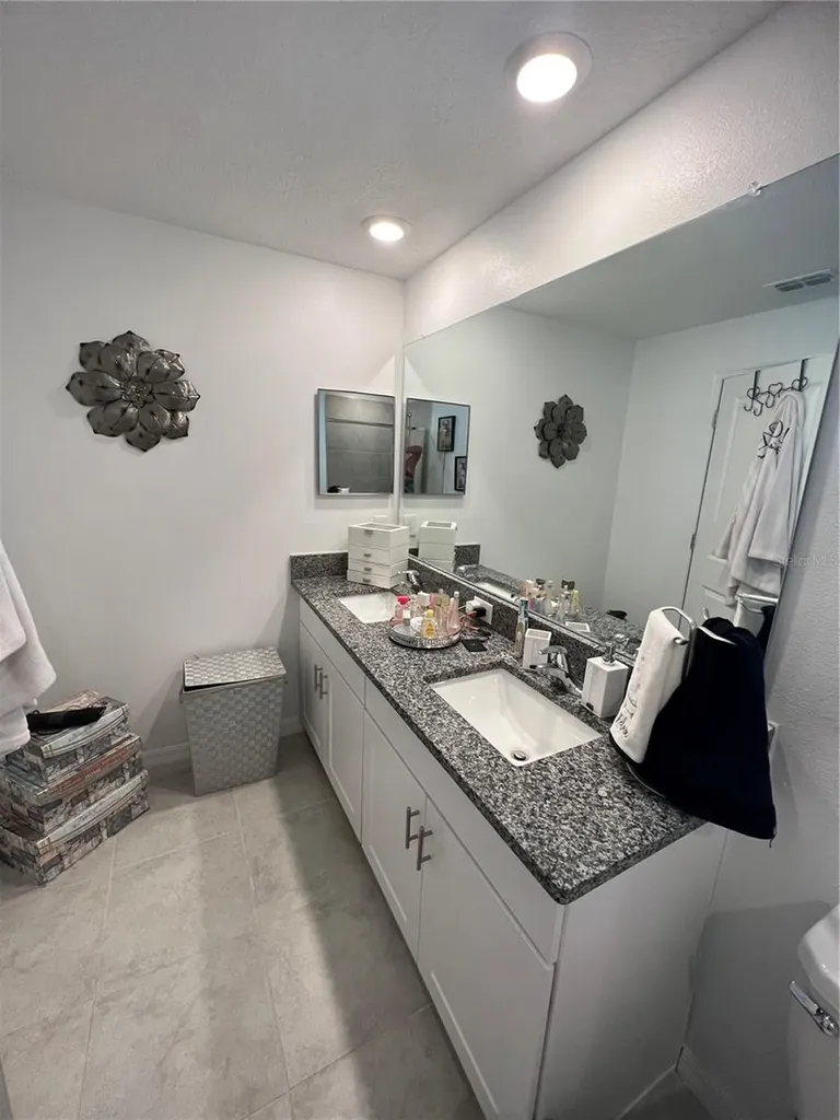 5131 Forum Boulevard Holiday FL 34690