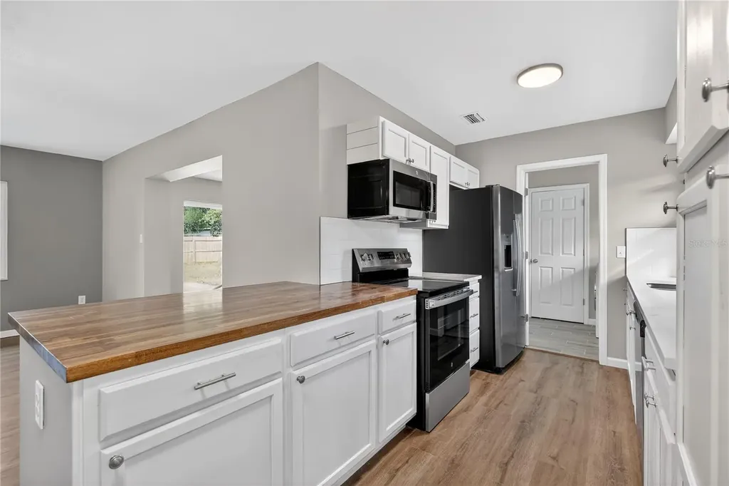 3201 Joyann Street Orlando FL 32810