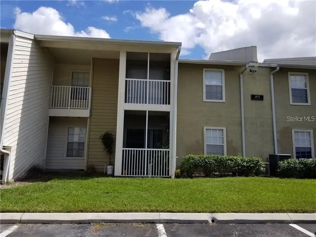 803 Lake Haven Square Brandon FL 33511