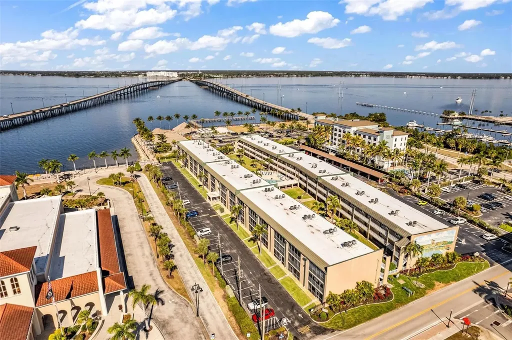 150 Harborside Avenue Punta Gorda FL 33950