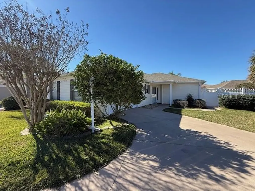 17760 SE 91st Freedom Court The Villages FL 32162