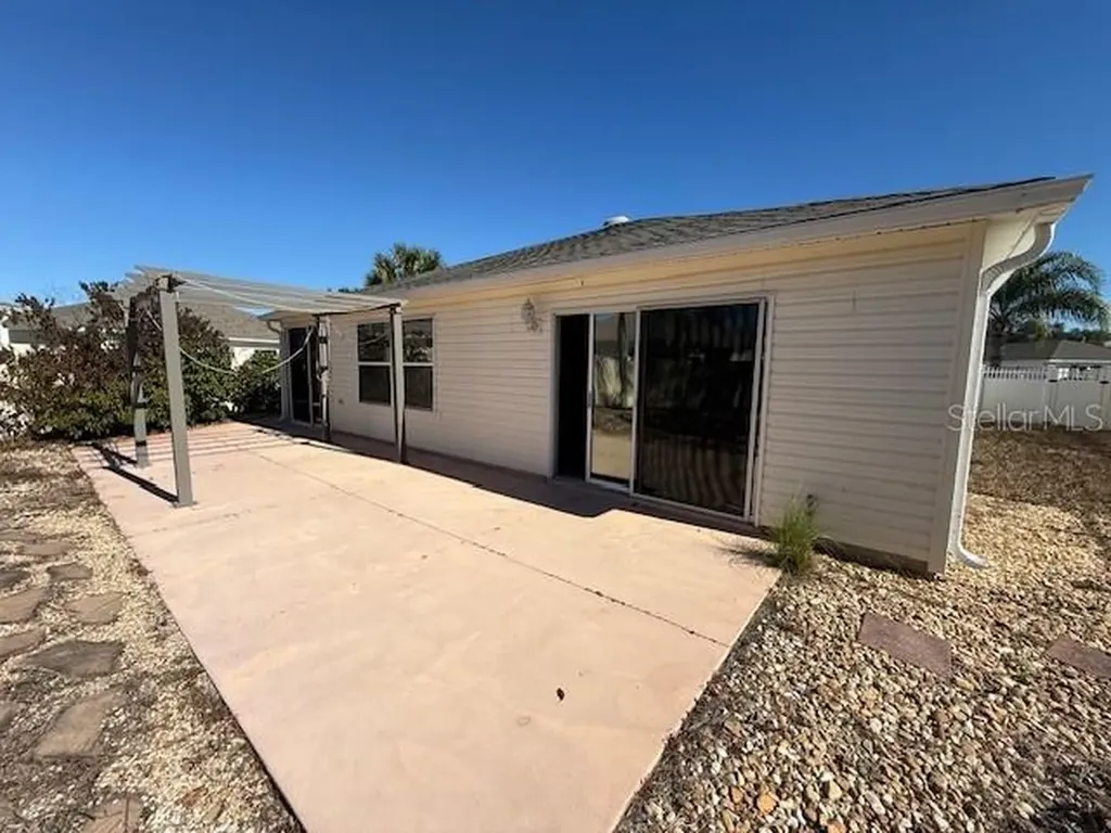 17760 SE 91st Freedom Court The Villages FL 32162