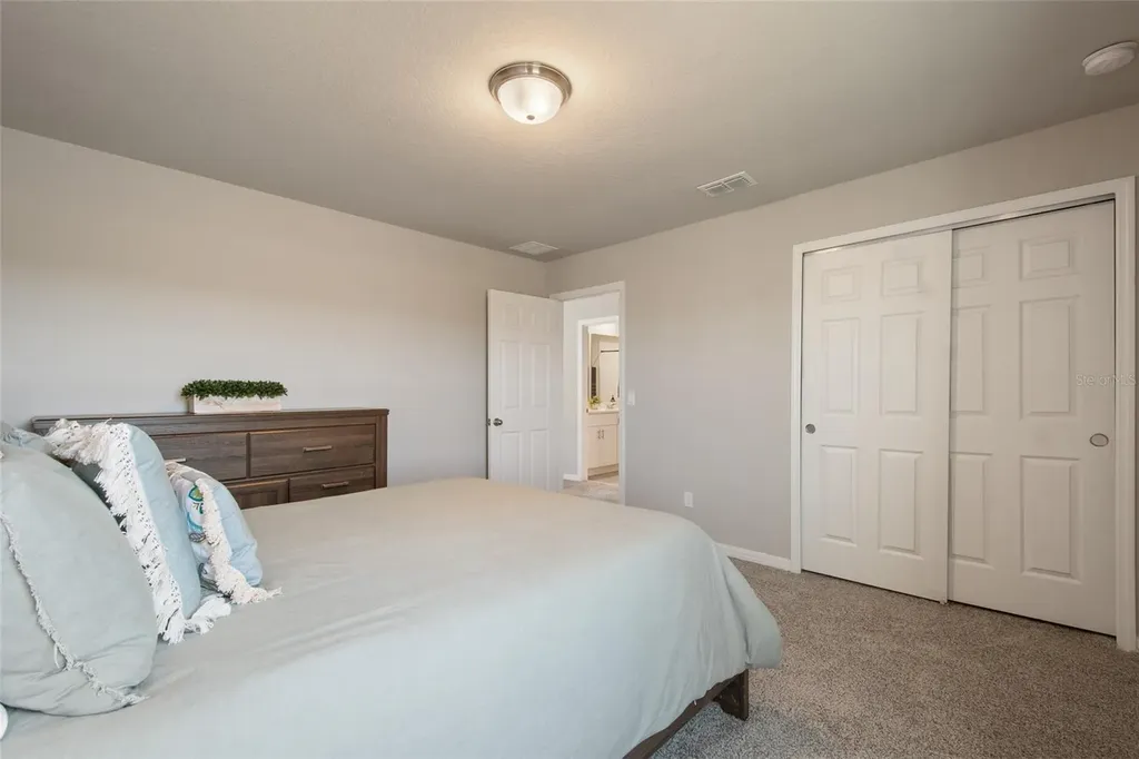 370 Whistling Duck Trail St Cloud FL 34771