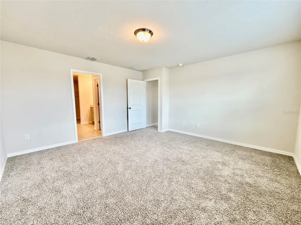 3204 Fresno Place Zephyrhills FL 33541