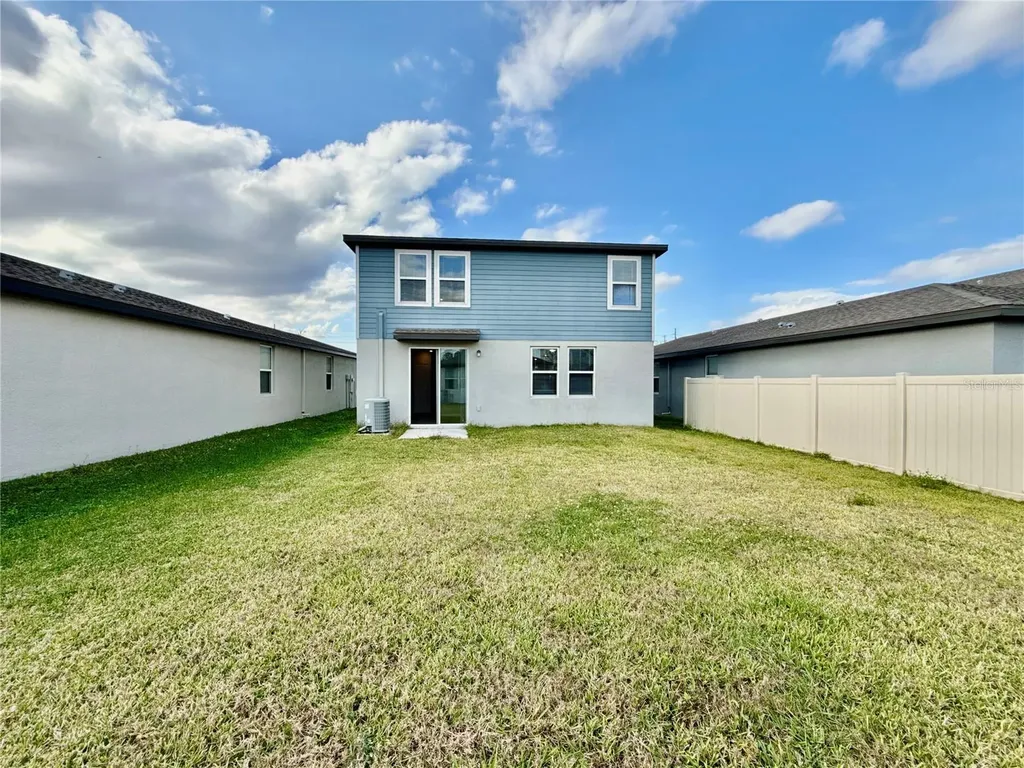 3204 Fresno Place Zephyrhills FL 33541