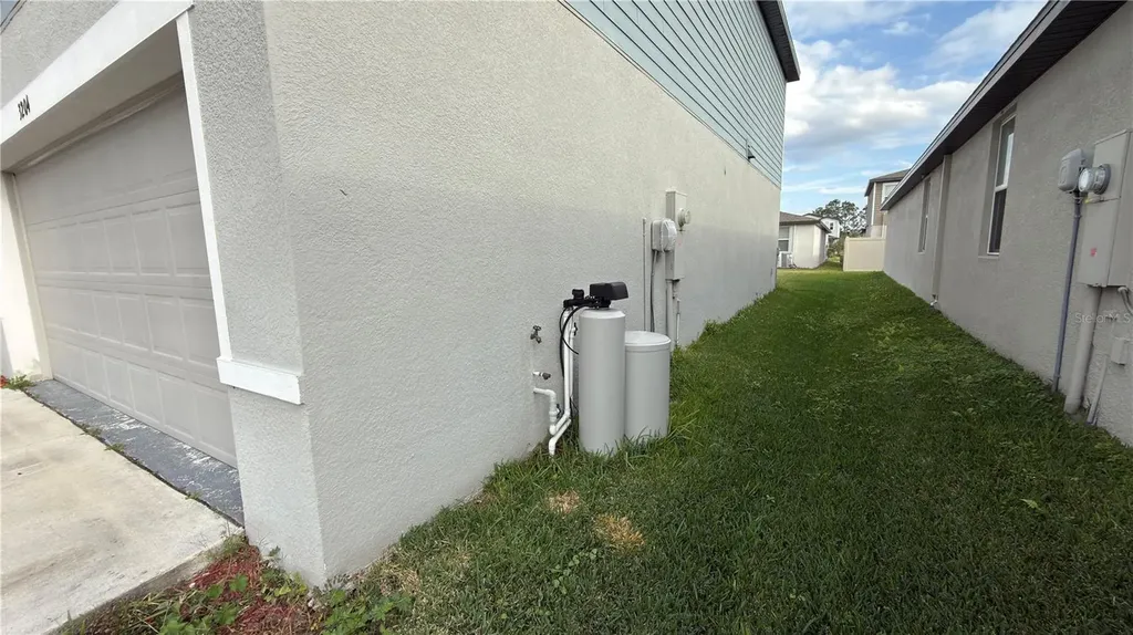 3204 Fresno Place Zephyrhills FL 33541