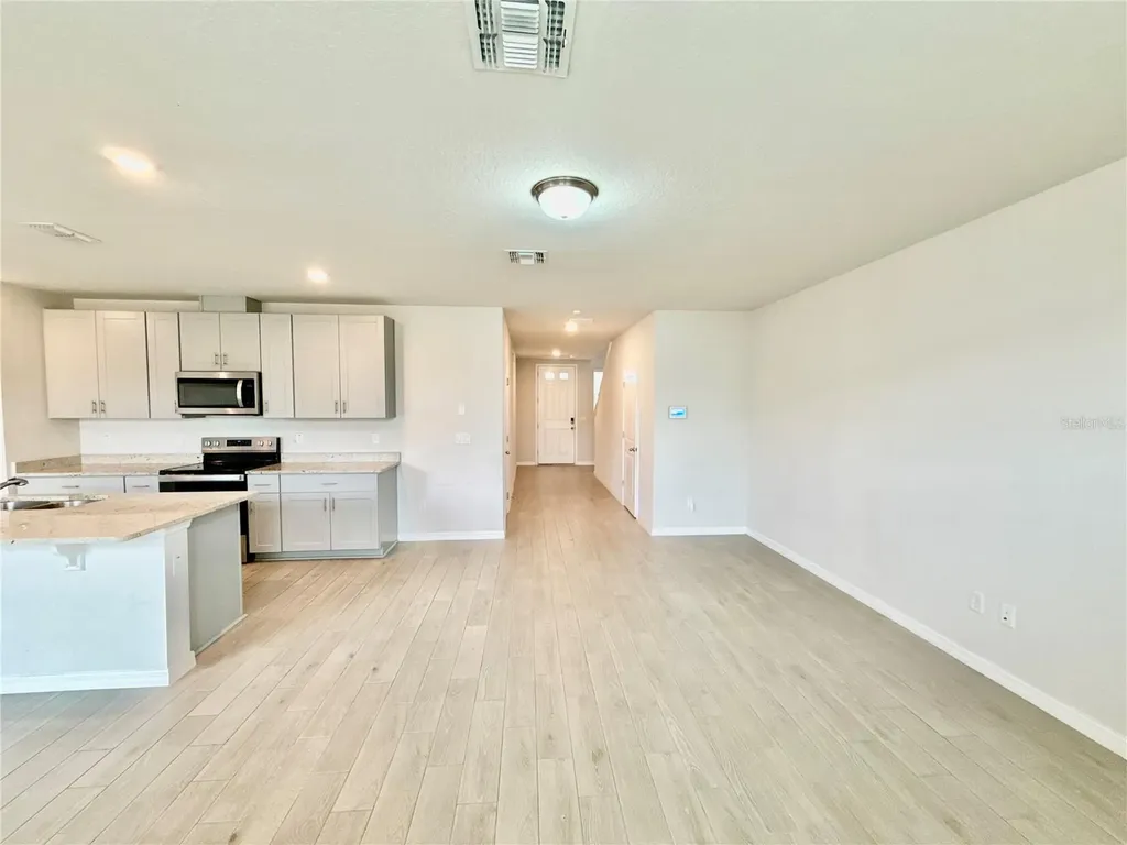 3204 Fresno Place Zephyrhills FL 33541