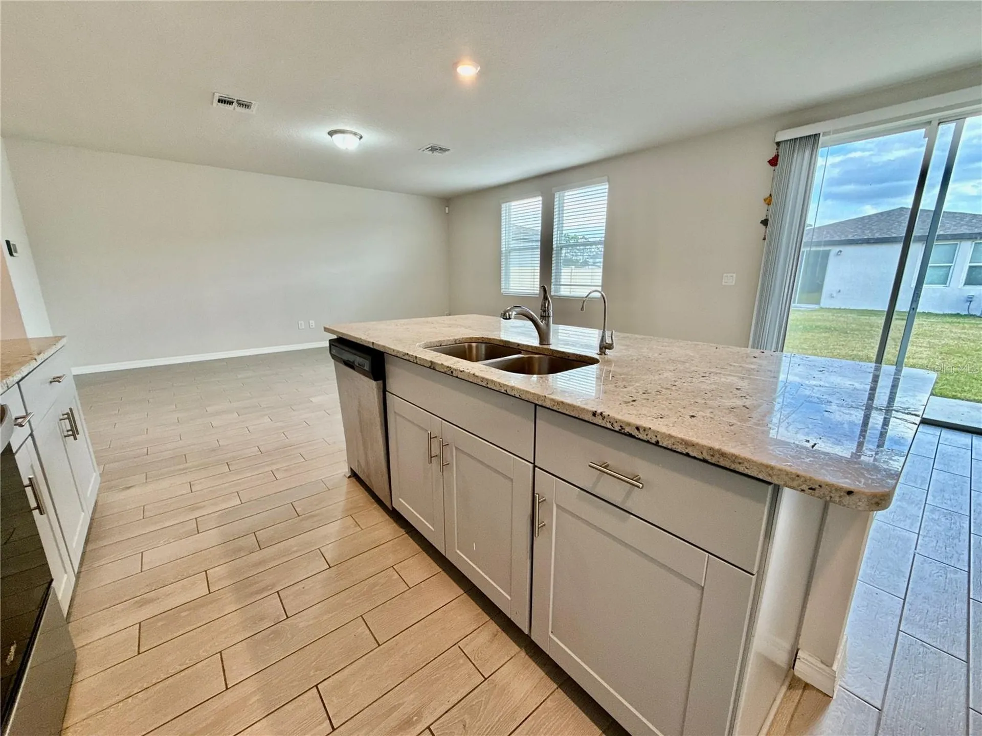 3204 Fresno Place Zephyrhills FL 33541