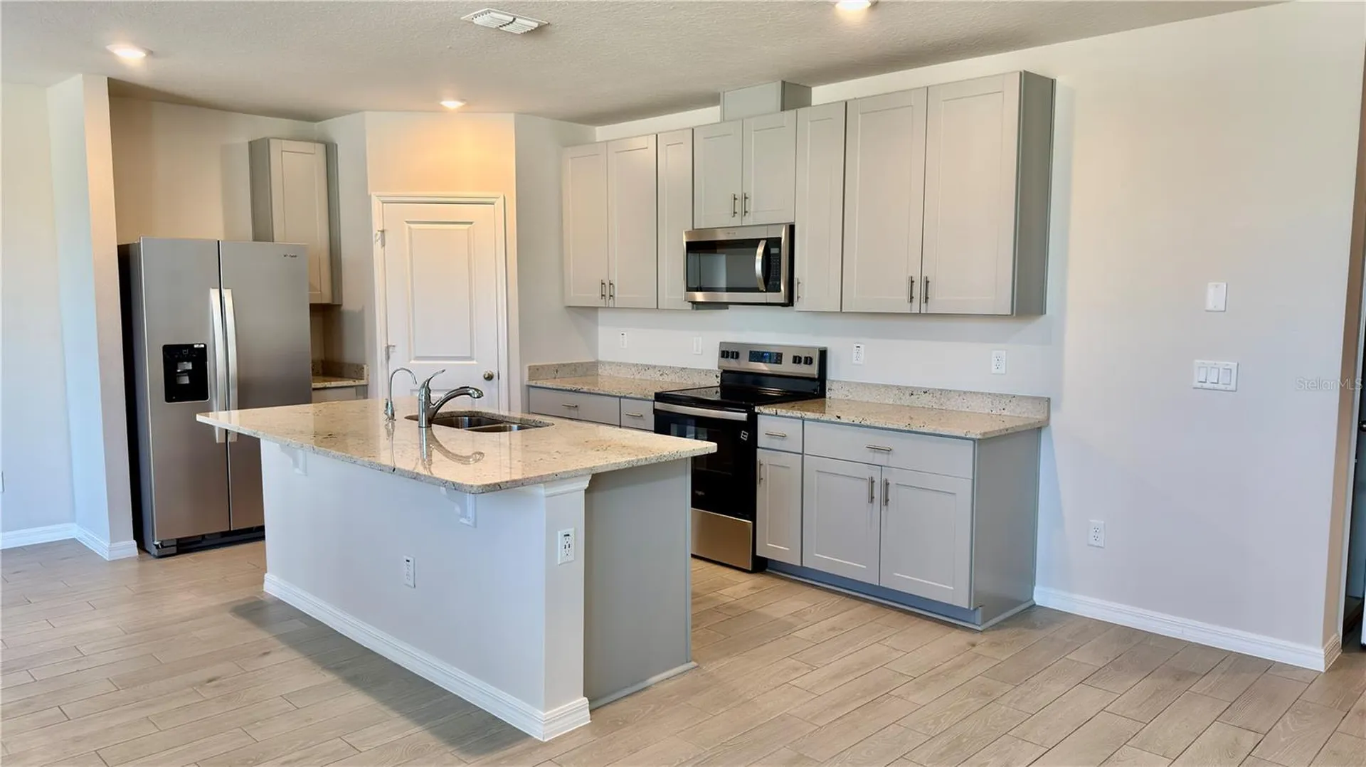 3204 Fresno Place Zephyrhills FL 33541