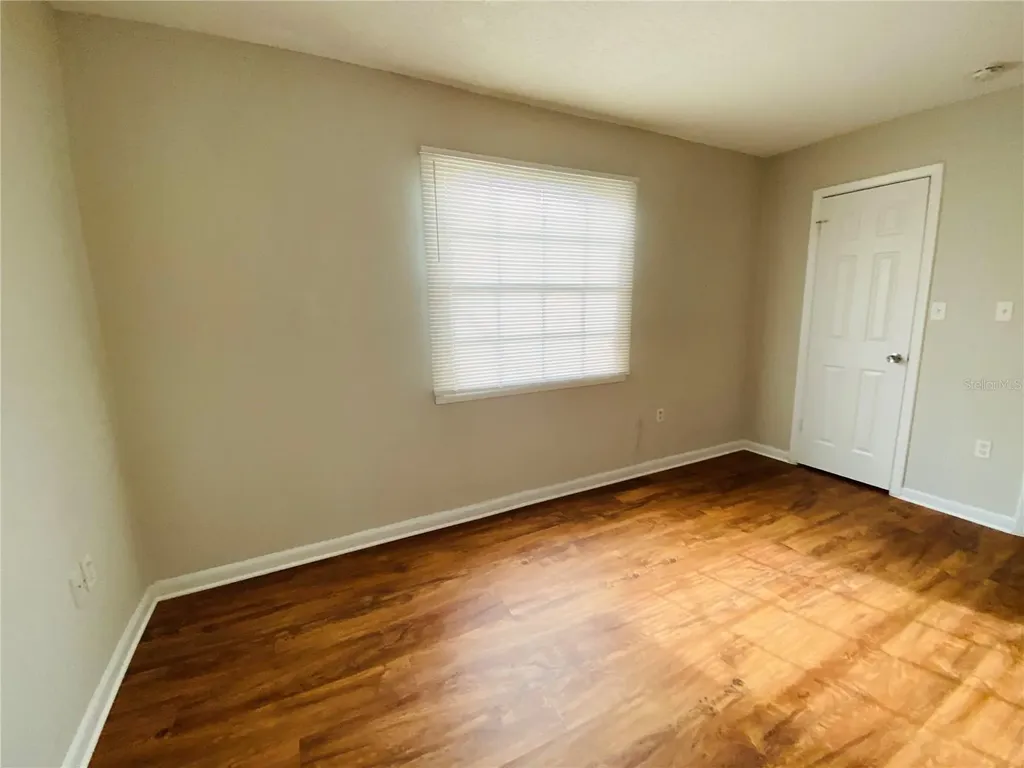 2757 L B Mcleod Road Orlando FL 32805
