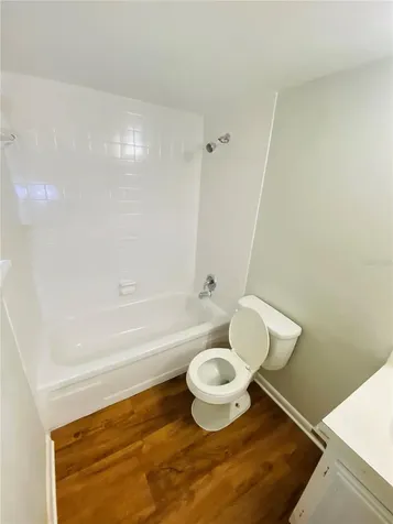 2757 L B Mcleod Road Orlando FL 32805