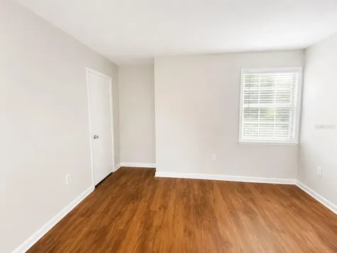 2757 L B Mcleod Road Orlando FL 32805