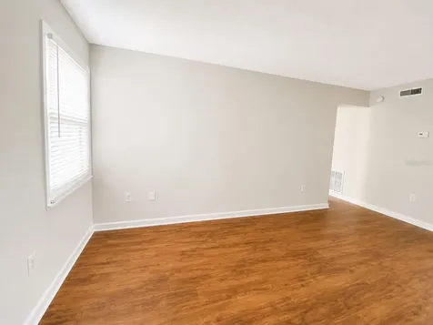 2757 L B Mcleod Road Orlando FL 32805