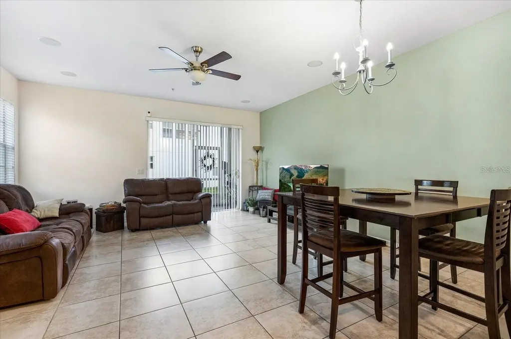 3115 Capri Isle Way Orlando FL 32835