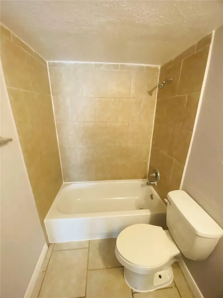 2771 L B Mcleod Road Orlando FL 32805