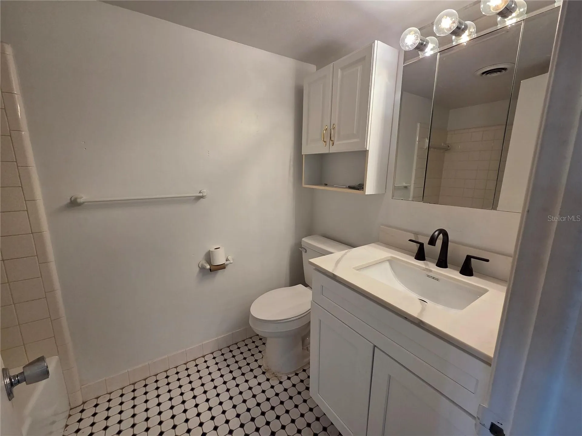 606 S Betty Lane Clearwater FL 33756