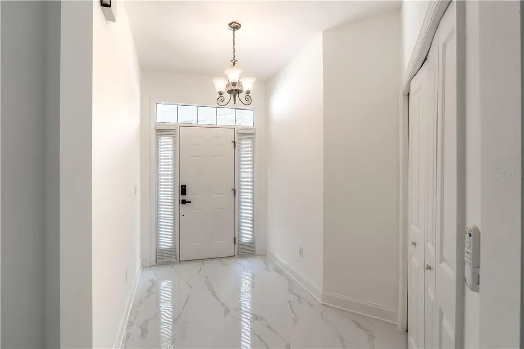 2432 NE 33rd Court Ocala FL 34470