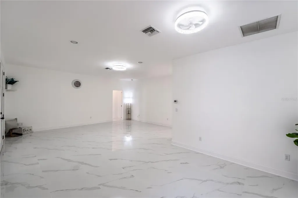 2432 NE 33rd Court Ocala FL 34470