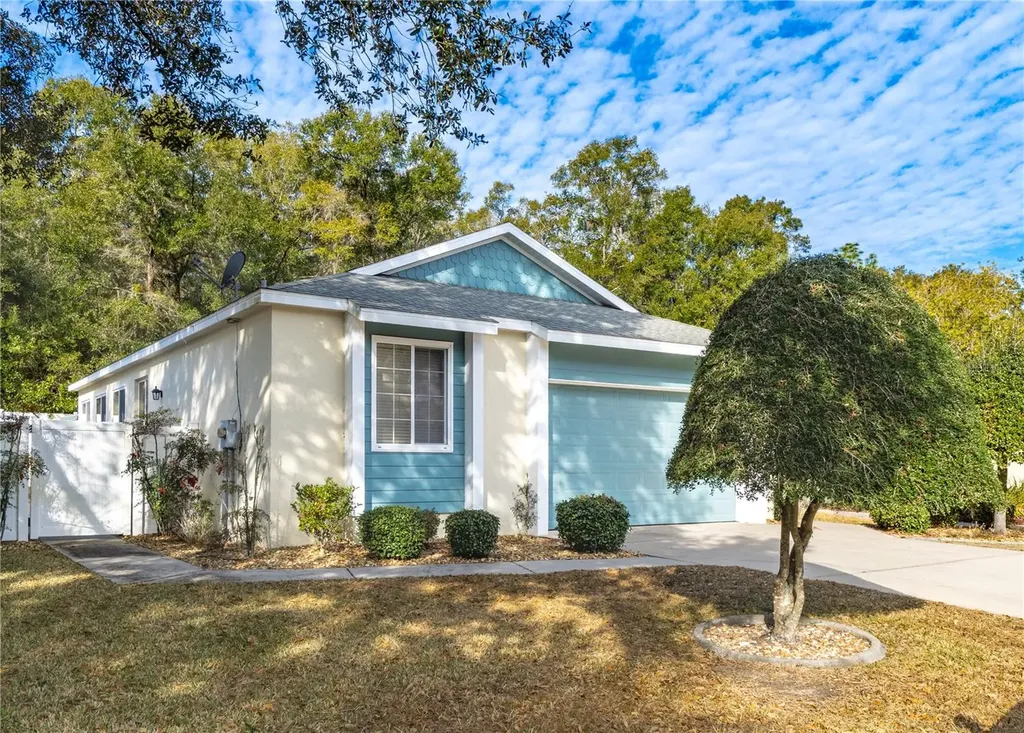2432 NE 33rd Court Ocala FL 34470