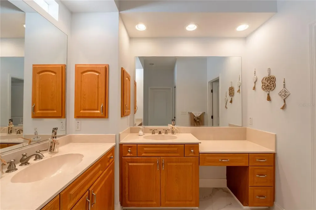 2432 NE 33rd Court Ocala FL 34470