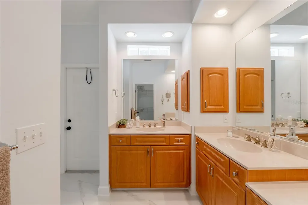 2432 NE 33rd Court Ocala FL 34470