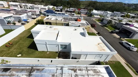 5 Madre Perla Humacao PR 00791