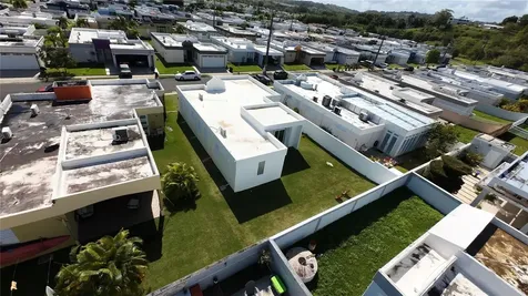 5 Madre Perla Humacao PR 00791