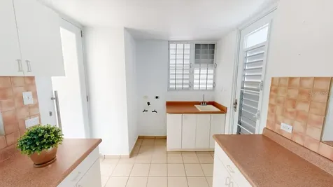 5 Madre Perla Humacao PR 00791