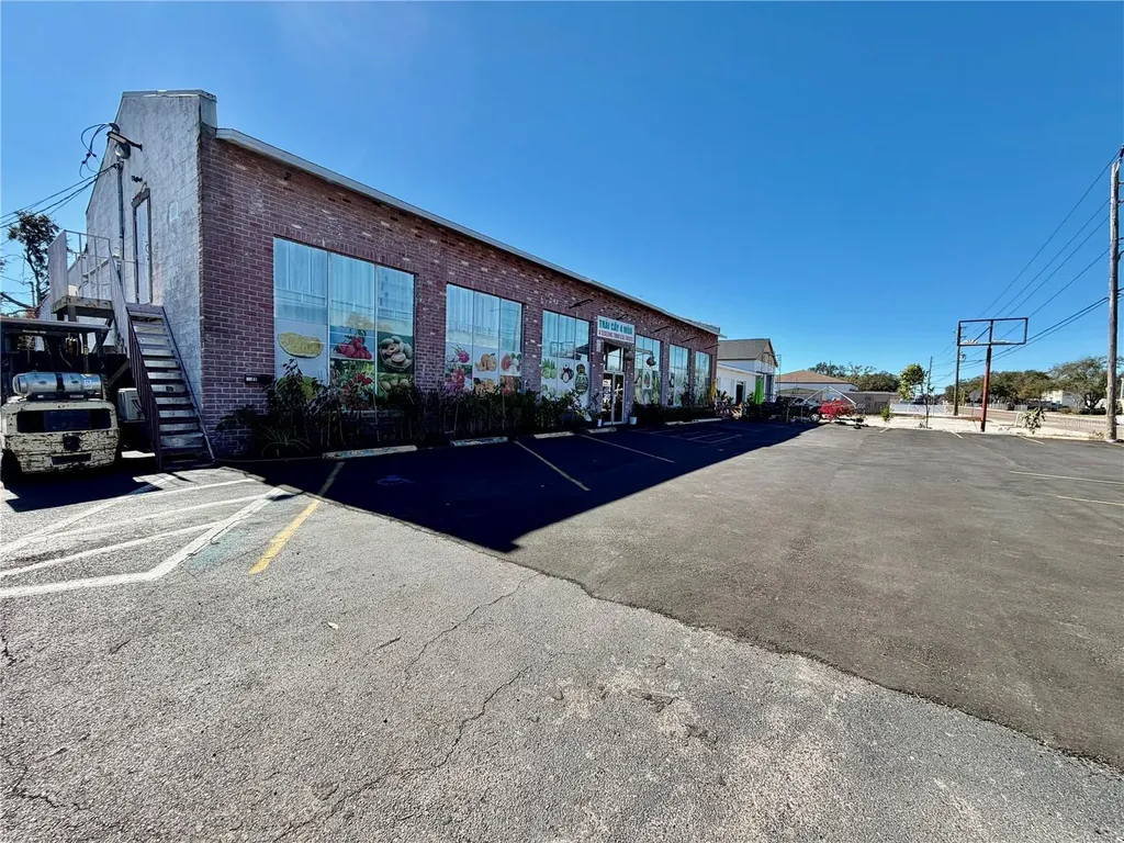 4022 54th Avenue N St Petersburg FL 33714