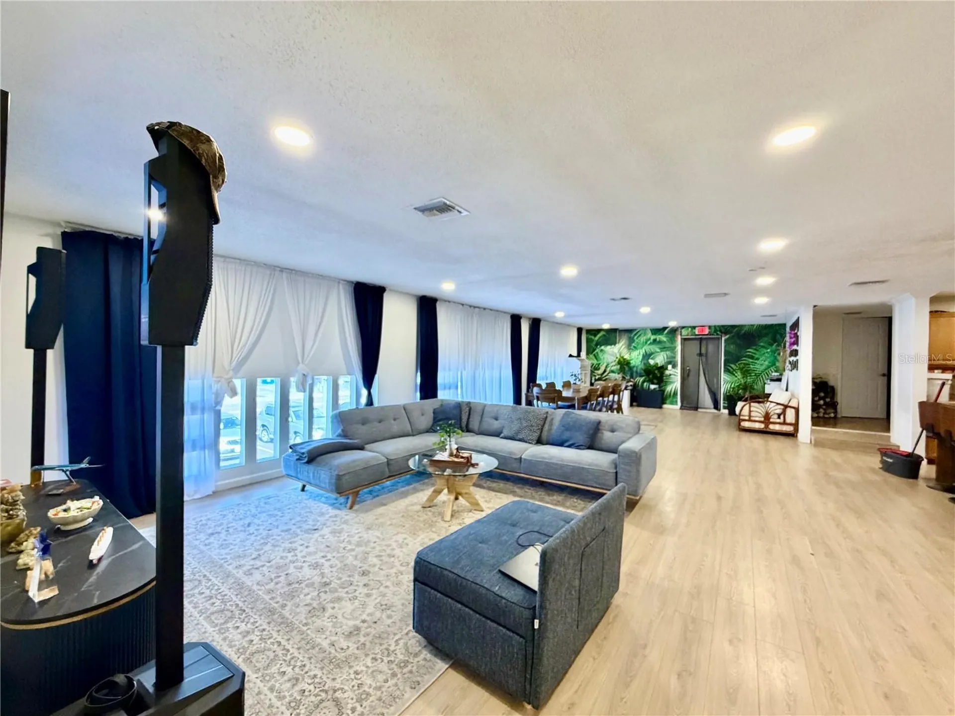 4022 54th Avenue N St Petersburg FL 33714