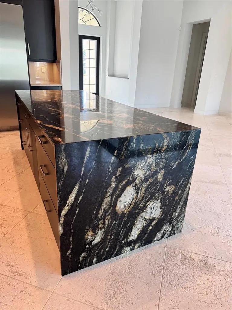 8533 S Lake Circle Fort Myers FL 33908