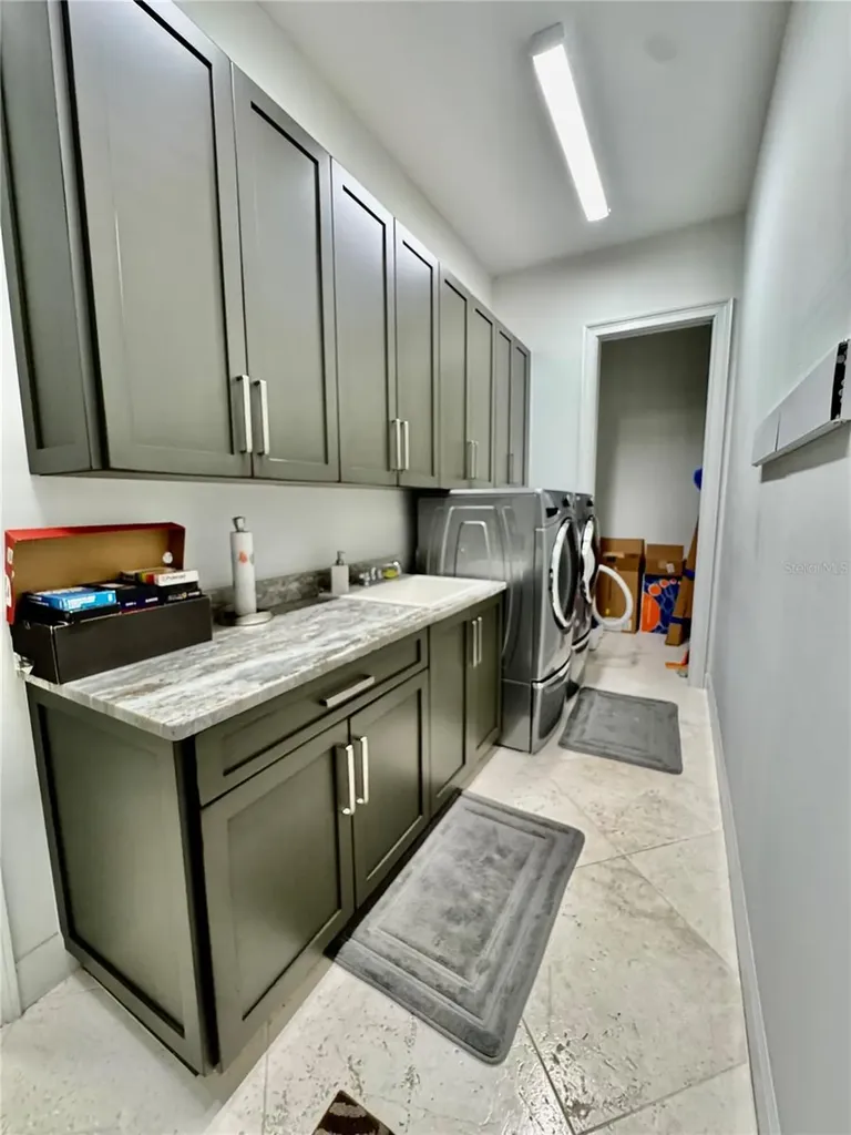 8533 S Lake Circle Fort Myers FL 33908