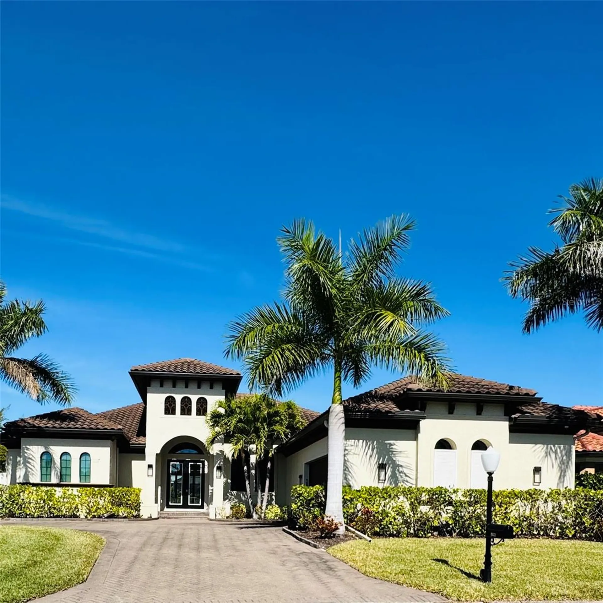 8533 S Lake Circle Fort Myers FL 33908