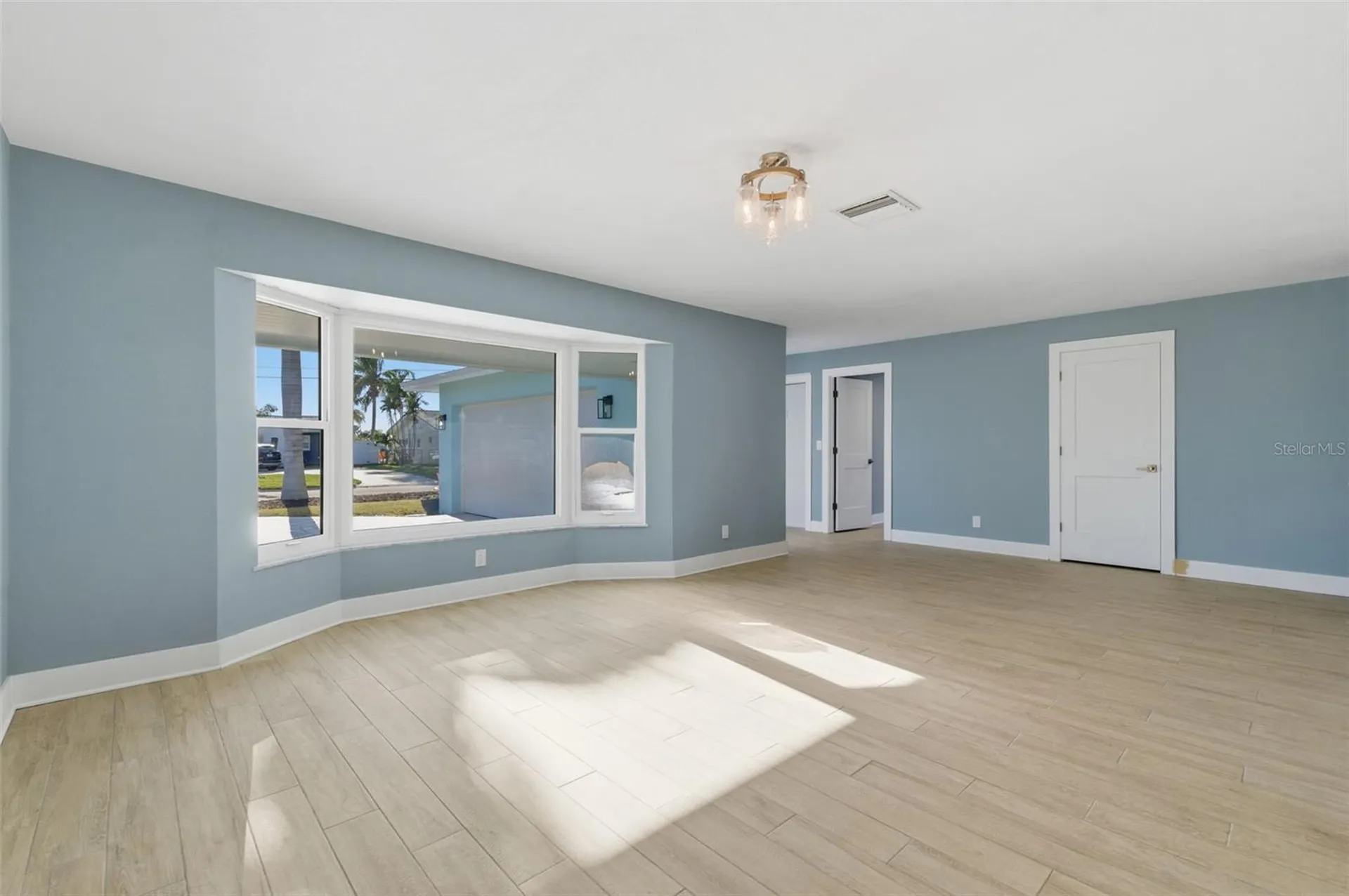 11145 4th Street E Treasure Island FL 33706