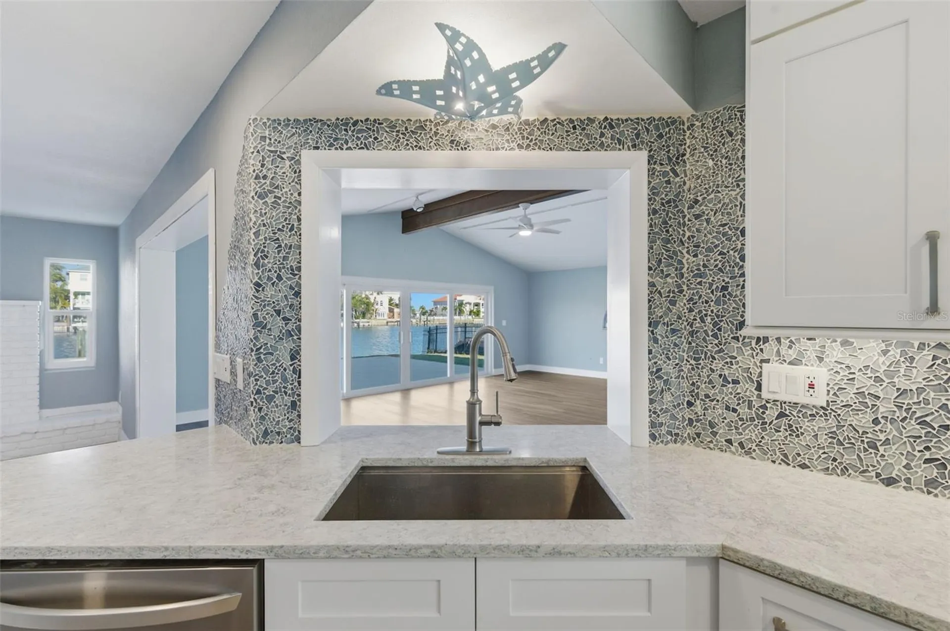 11145 4th Street E Treasure Island FL 33706