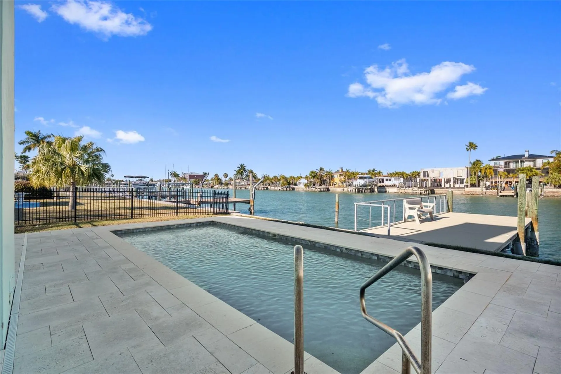 11145 4th Street E Treasure Island FL 33706