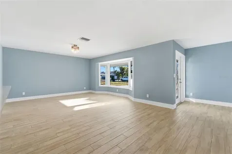 11145 4th Street E Treasure Island FL 33706